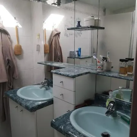 La Porte Bleue Hébergement de vacances Vouneuil-sous-Biard