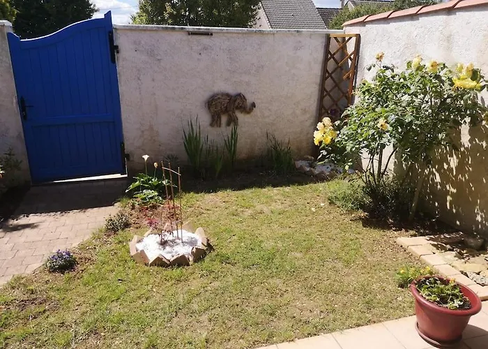 La Porte Bleue Holiday home *