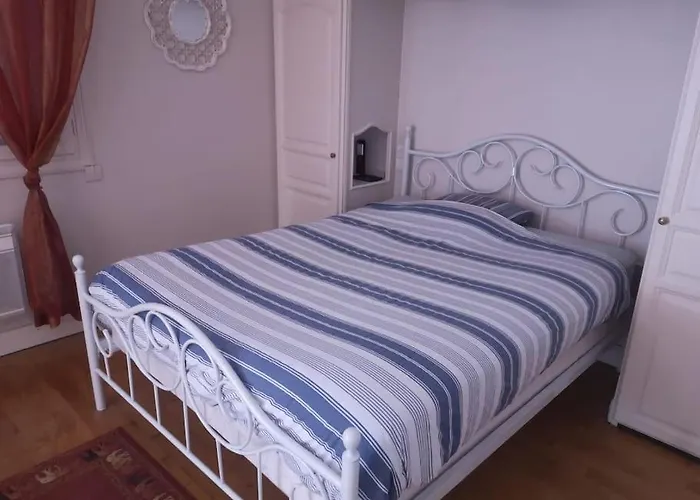 Holiday home La Porte Bleue Vouneuil-sous-Biard