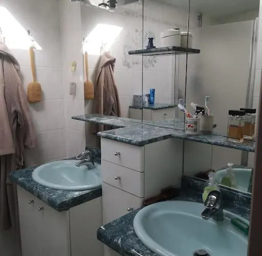 La Porte Bleue Holiday home Vouneuil-sous-Biard