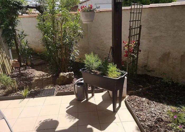 Holiday home La Porte Bleue Vouneuil-sous-Biard